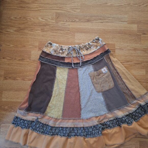 Handmade patchwork midi skirt - Picture 2 of 7